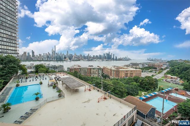 6040 Boulevard East 6F, West New York, NJ 07093