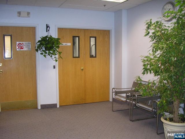 6040 Boulevard East 6F, West New York, NJ 07093