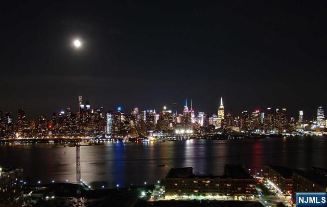 6040 Boulevard East 6F, West New York, NJ 07093