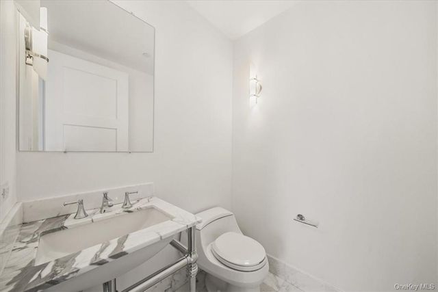 5 Renaissance 18E, White Plains, NY 10601