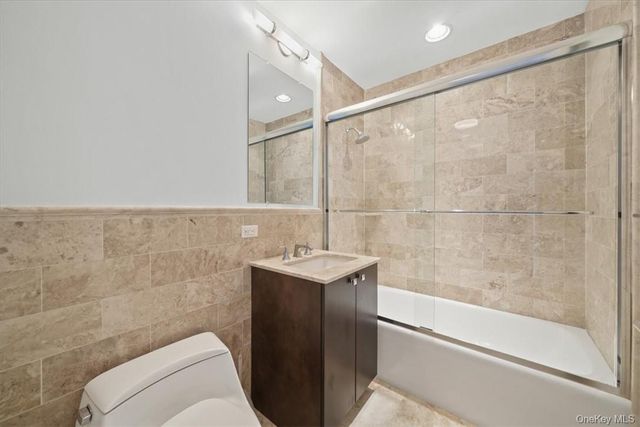 5 Renaissance 18E, White Plains, NY 10601