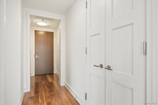5 Renaissance 18E, White Plains, NY 10601