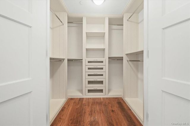 5 Renaissance 18E, White Plains, NY 10601