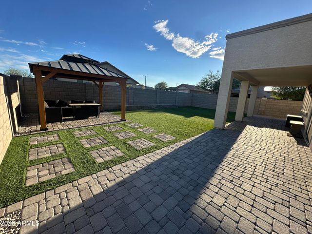 17867 W JESSIE Lane, Surprise, AZ 85387