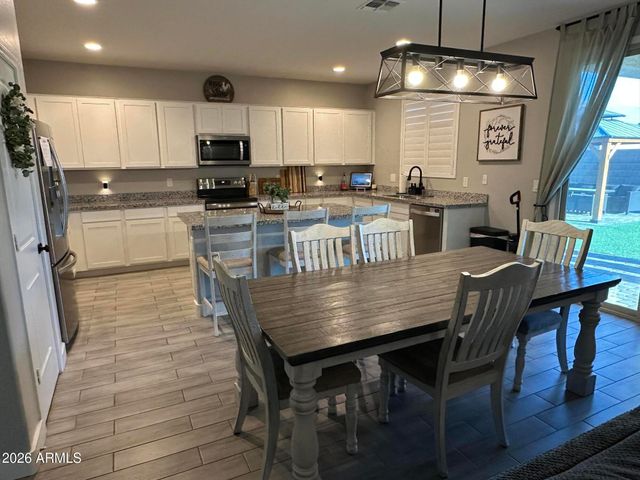 17867 W JESSIE Lane, Surprise, AZ 85387