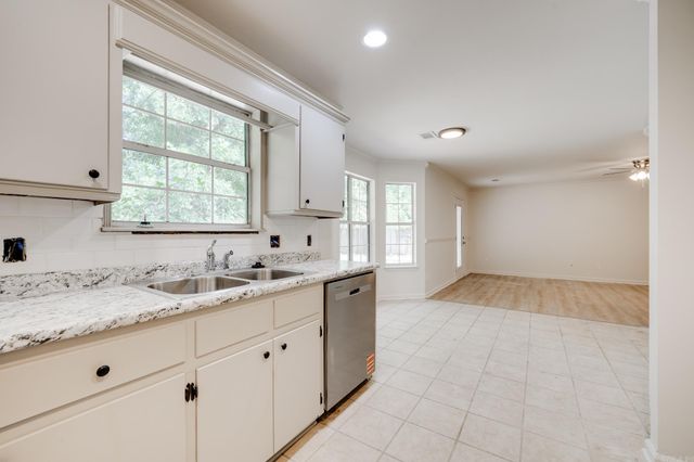 53 Bud Grimes Rd, Ward, AR 72176