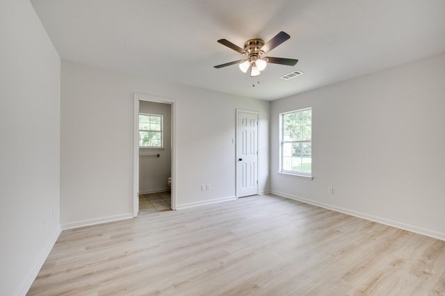 53 Bud Grimes Rd, Ward, AR 72176