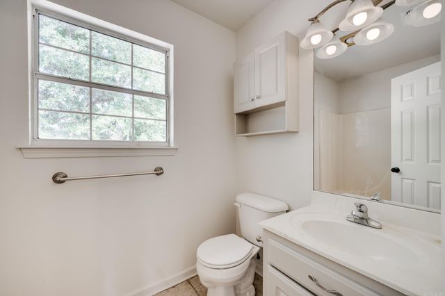 53 Bud Grimes Rd, Ward, AR 72176