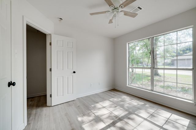 53 Bud Grimes Rd, Ward, AR 72176