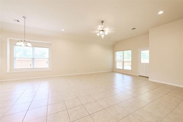 604 W Linnwood Drive, Woodbranch, TX 77357