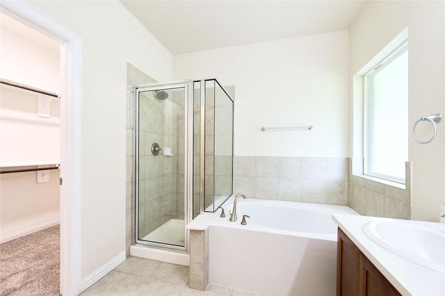 604 W Linnwood Drive, Woodbranch, TX 77357