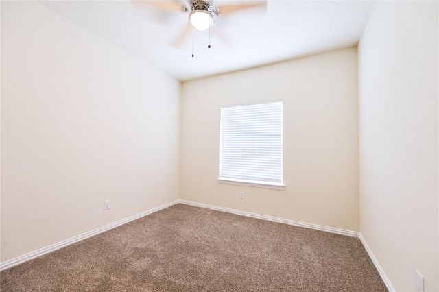 604 W Linnwood Drive, Woodbranch, TX 77357