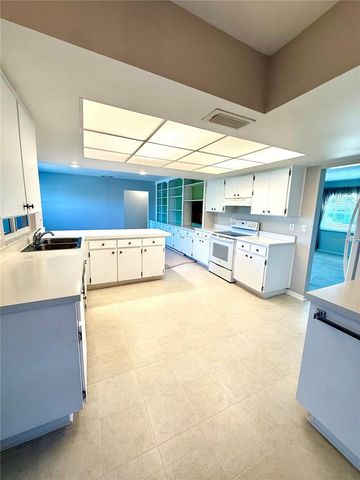 657 FORT DUQUESNA DRIVE, Sun City Center, FL 33573