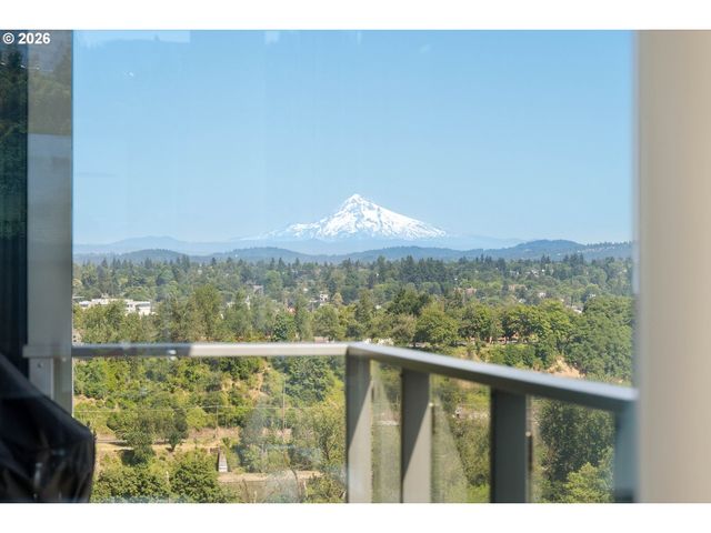 841 S GAINES St 1312, Portland, OR 97239