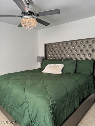 5817 Smoke Ranch Road B, Las Vegas, NV 89108