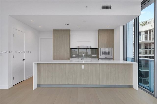 9201 E Bay Harbor LPH_711, Bay Harbor Islands, FL 33154