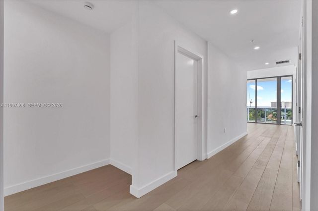 9201 E Bay Harbor LPH_711, Bay Harbor Islands, FL 33154