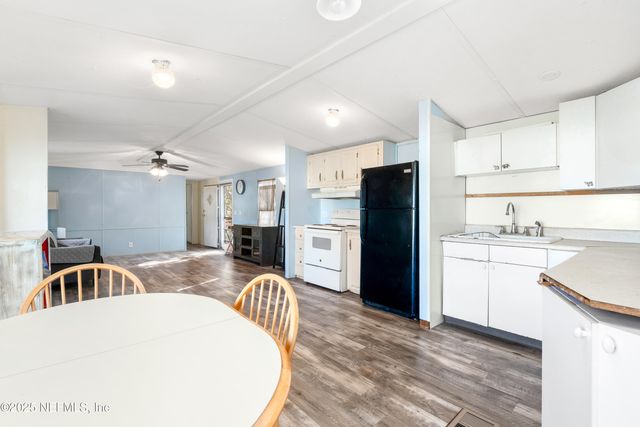 103 WALKER Avenue, Palatka, FL 32177