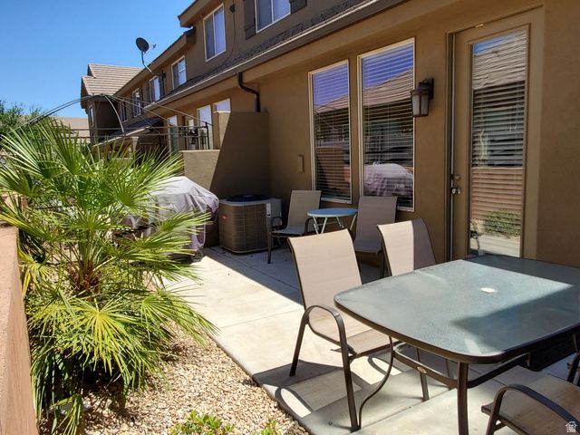 4205 E TORREY PINES DR, Washington, UT 84780