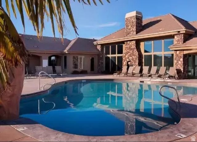 4205 E TORREY PINES DR, Washington, UT 84780