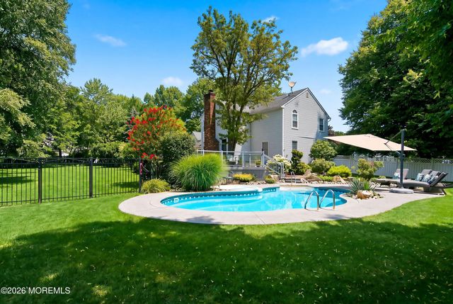 6 Green Meadow Boulevard, Middletown, NJ 07748