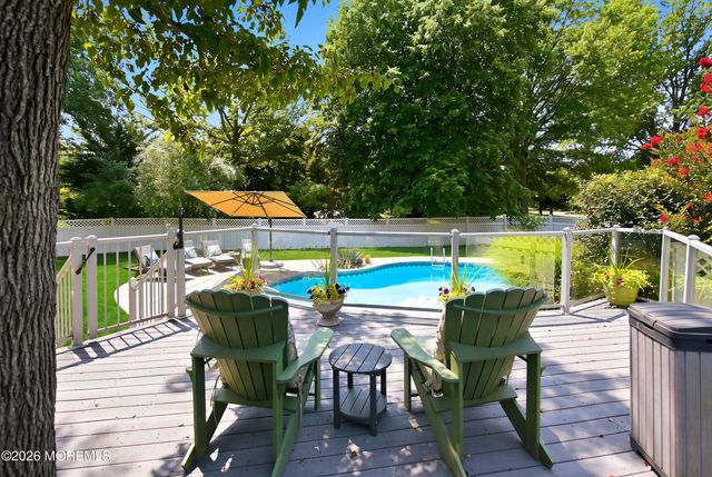6 Green Meadow Boulevard, Middletown, NJ 07748