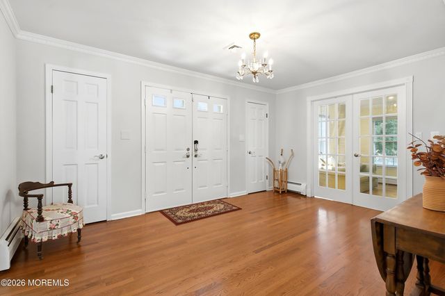 6 Green Meadow Boulevard, Middletown, NJ 07748