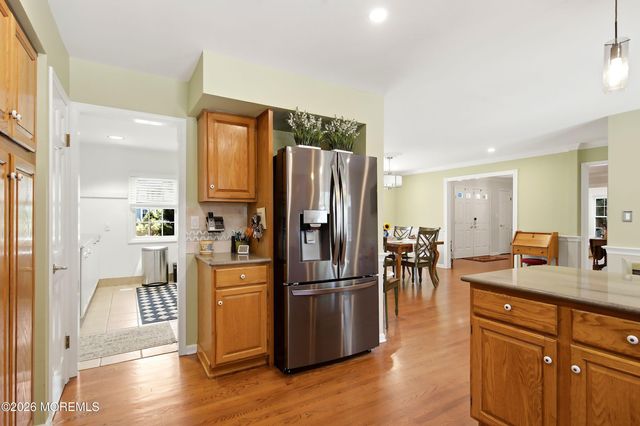 6 Green Meadow Boulevard, Middletown, NJ 07748