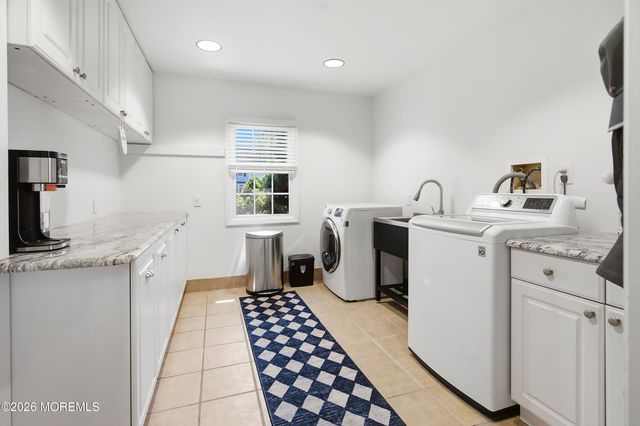 6 Green Meadow Boulevard, Middletown, NJ 07748