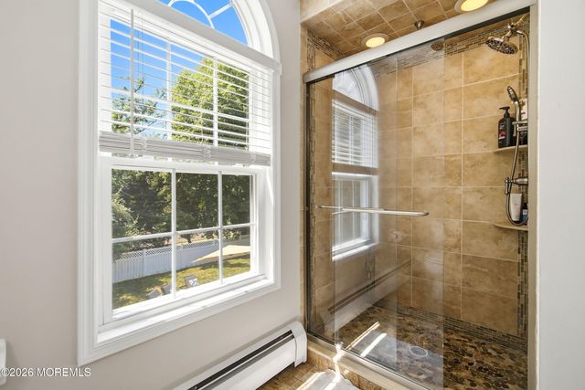 6 Green Meadow Boulevard, Middletown, NJ 07748