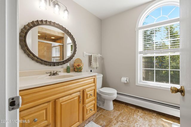 6 Green Meadow Boulevard, Middletown, NJ 07748