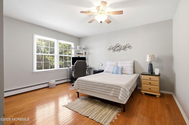 6 Green Meadow Boulevard, Middletown, NJ 07748