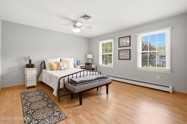 6 Green Meadow Boulevard, Middletown, NJ 07748