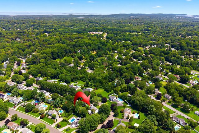 6 Green Meadow Boulevard, Middletown, NJ 07748