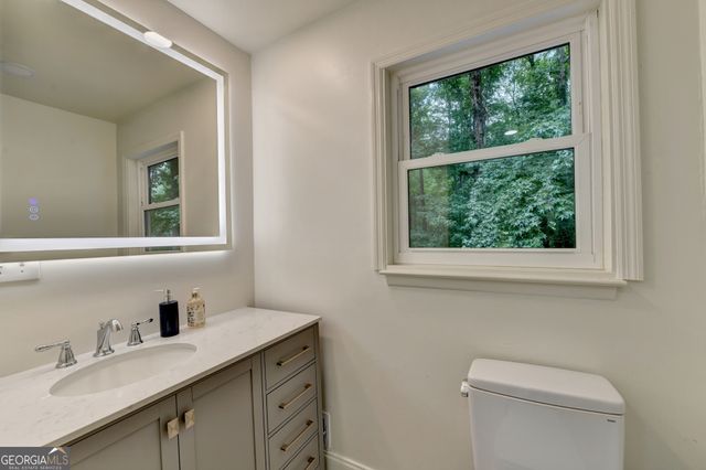 131 Denna Drive, Alpharetta, GA 30009
