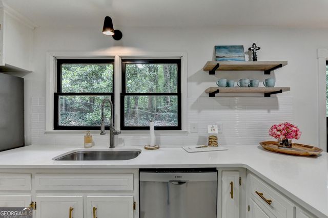 131 Denna Drive, Alpharetta, GA 30009