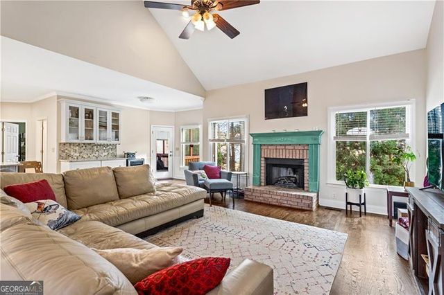 635 Piping Rock Point, Lawrenceville, GA 30043