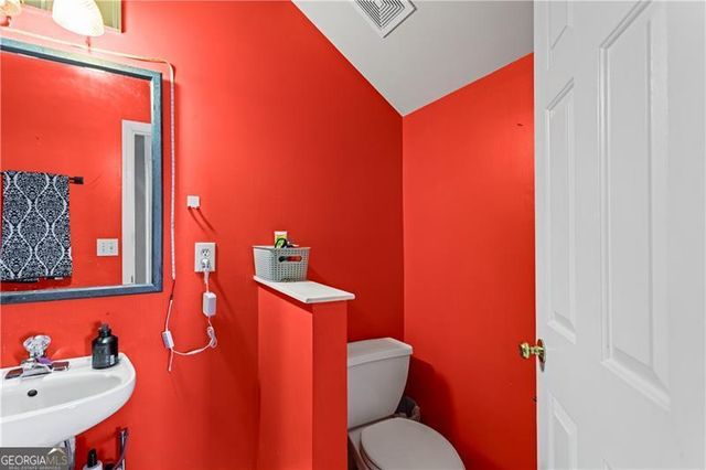 635 Piping Rock Point, Lawrenceville, GA 30043