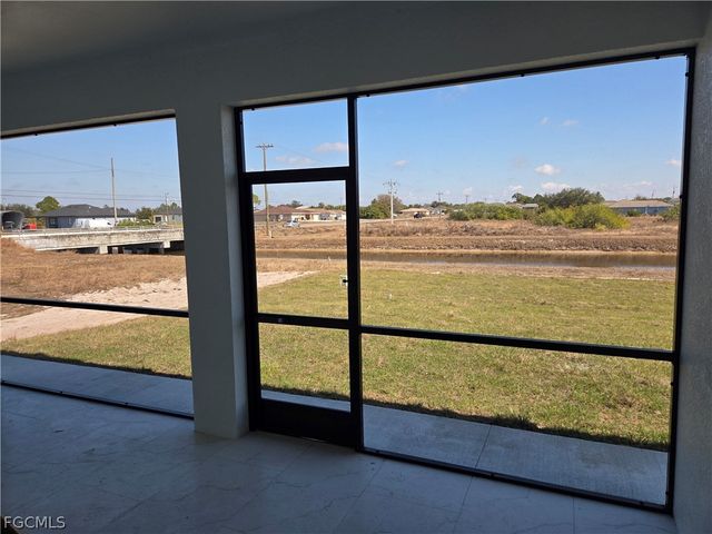 363 Paulcrest AVE, Lehigh Acres, FL 33974