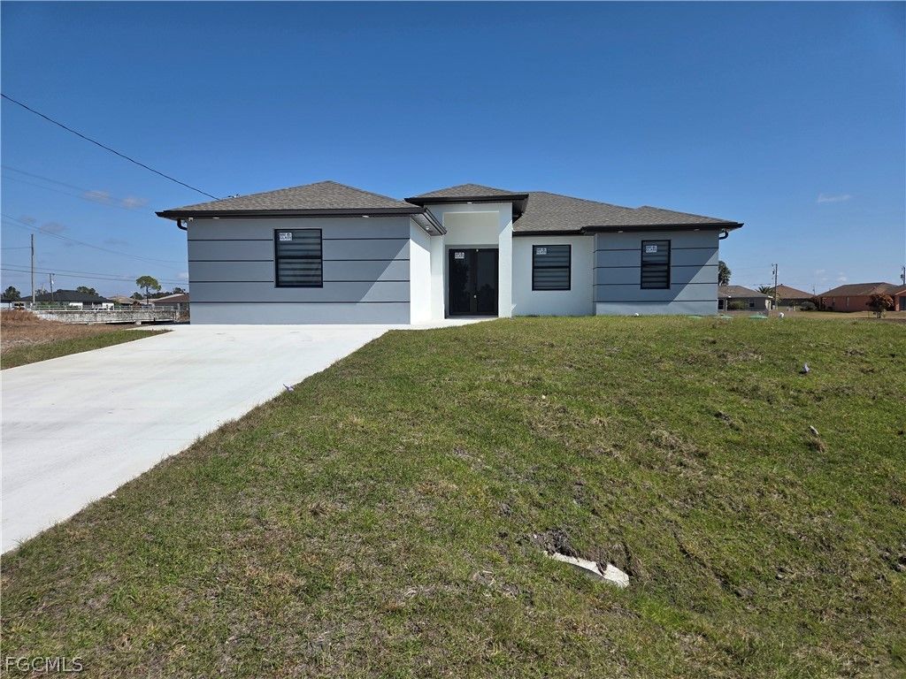 363 Paulcrest AVE, Lehigh Acres, FL 33974