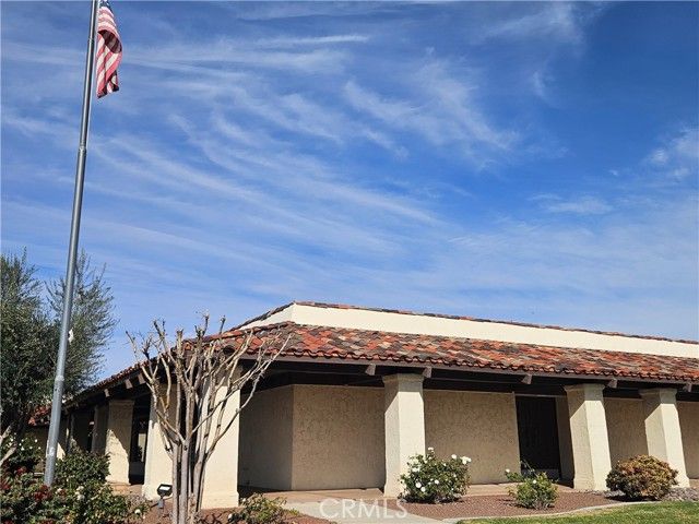 1025 S Lyon, Hemet, CA 92543