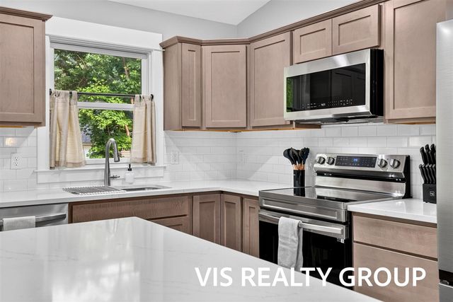 3685 Waalkes Street, Norton Shores, MI 49444