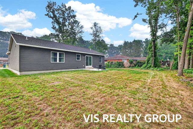 3685 Waalkes Street, Norton Shores, MI 49444