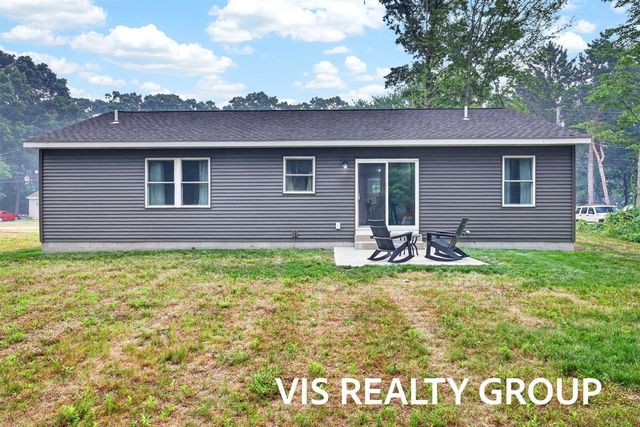 3685 Waalkes Street, Norton Shores, MI 49444