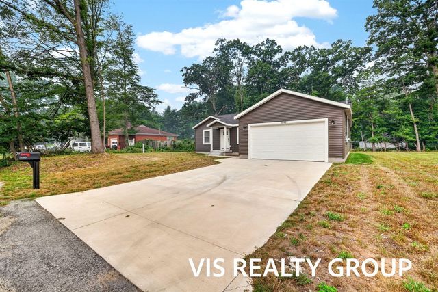 3685 Waalkes Street, Norton Shores, MI 49444