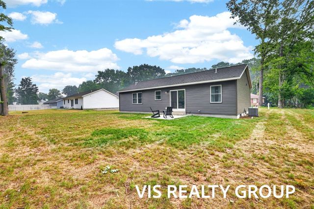 3685 Waalkes Street, Norton Shores, MI 49444