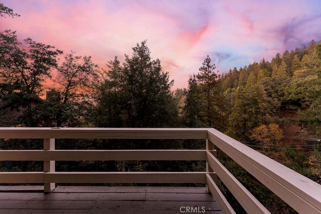 989 Calanda, Crestline, CA 92325