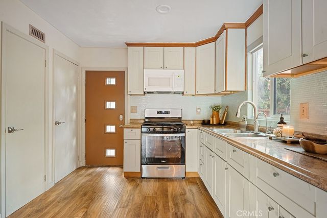 989 Calanda, Crestline, CA 92325