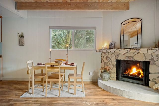989 Calanda, Crestline, CA 92325