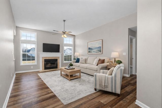 292 Gleneagles Way, Versailles, KY 40383